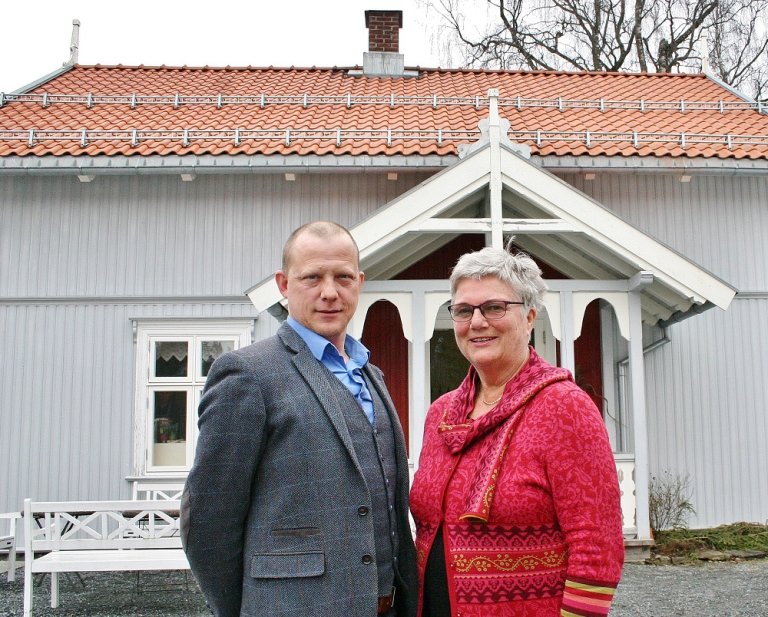 SVIGERMOR Kirsti Kolle Grøndahl og Jon Mihle 1xx.jpg