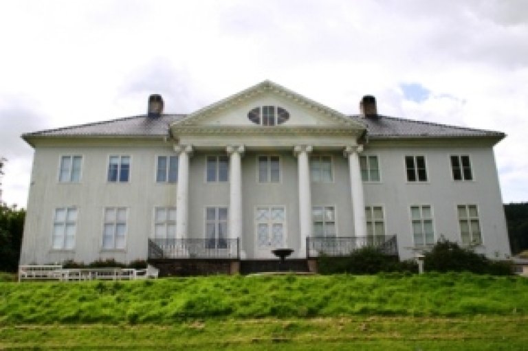 Austad_gård.JPG