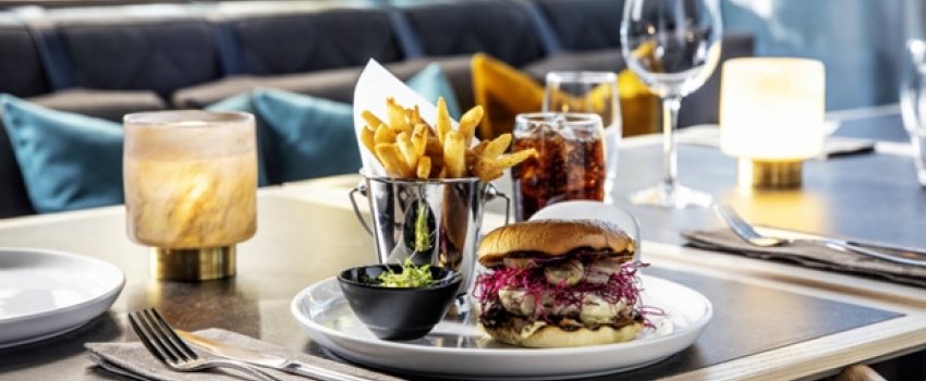 quality-hotel-brasserie-x-burger-river_a